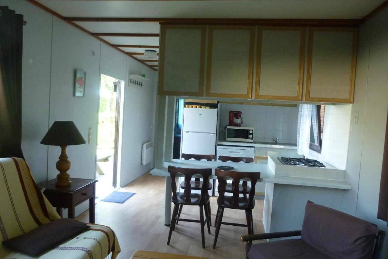 3 Gites - Relais Du Saussay In Pertheville Ners Екстериор снимка