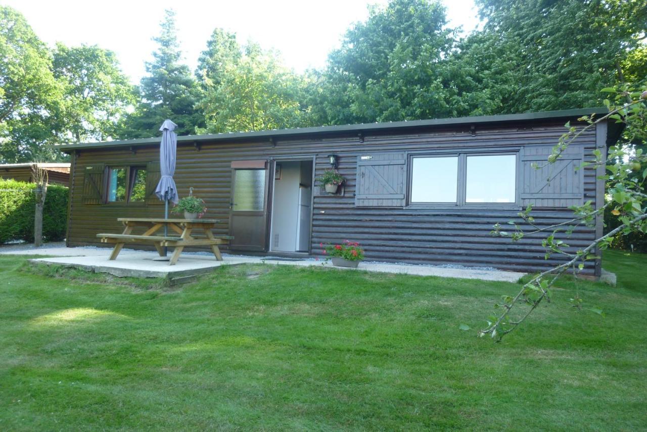 3 Gites - Relais Du Saussay In Pertheville Ners Екстериор снимка